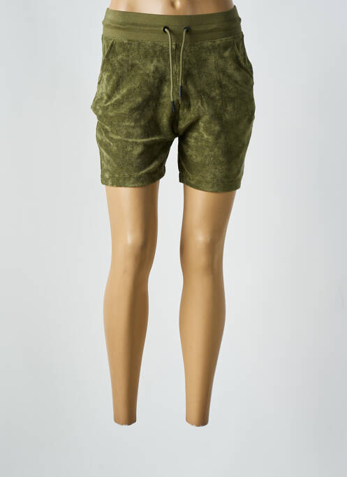 Short vert JOTT (JUST OVER THE TOP) pour femme