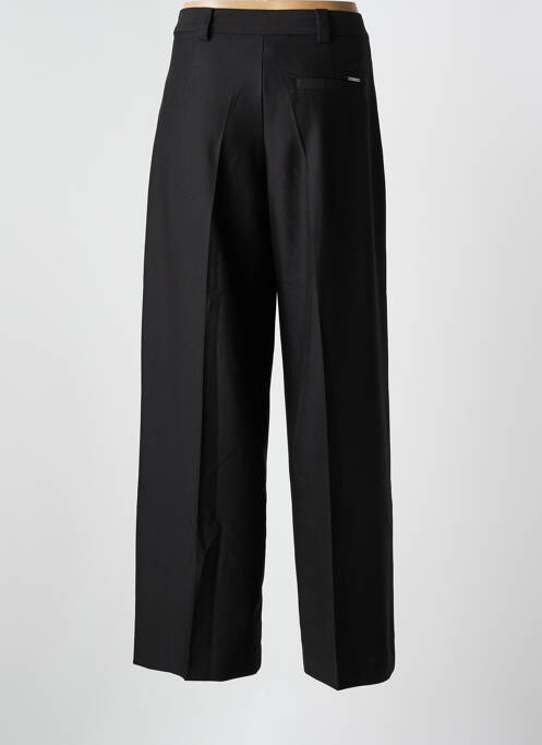 Pantalon droit fermeture zippée sous rabat avec crochet noir GOA GOA femme