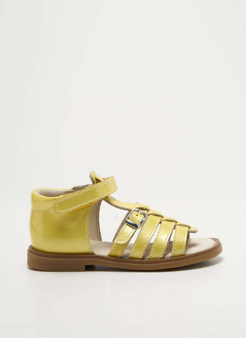 Sandales/nu pieds tissage vernis chiquet jaune GBB fille