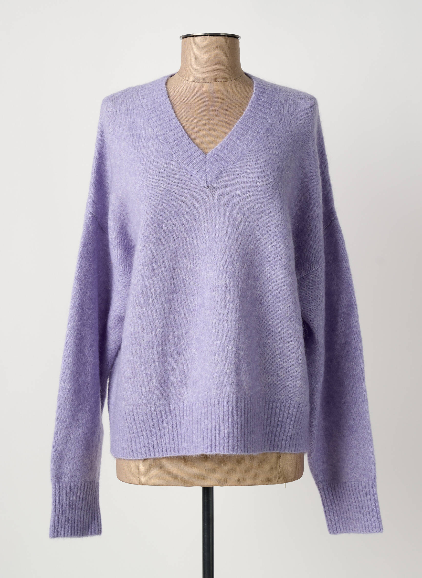 Pull Laine Vintage (Vendu) - Vintage Lover's Boutique Pull Laine Vintage (Vendu) - Vintage Lover's Boutique