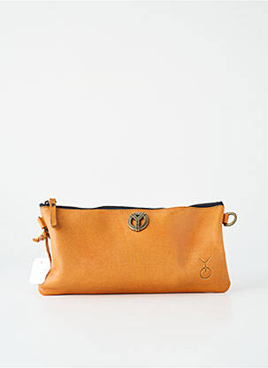 Pochette effet matière satinée marron YOLETE femme