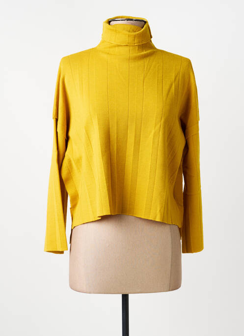 Pull col roulé maille souple et aérée manches 3/4 jaune PIER ANTONIO GASPARI femme