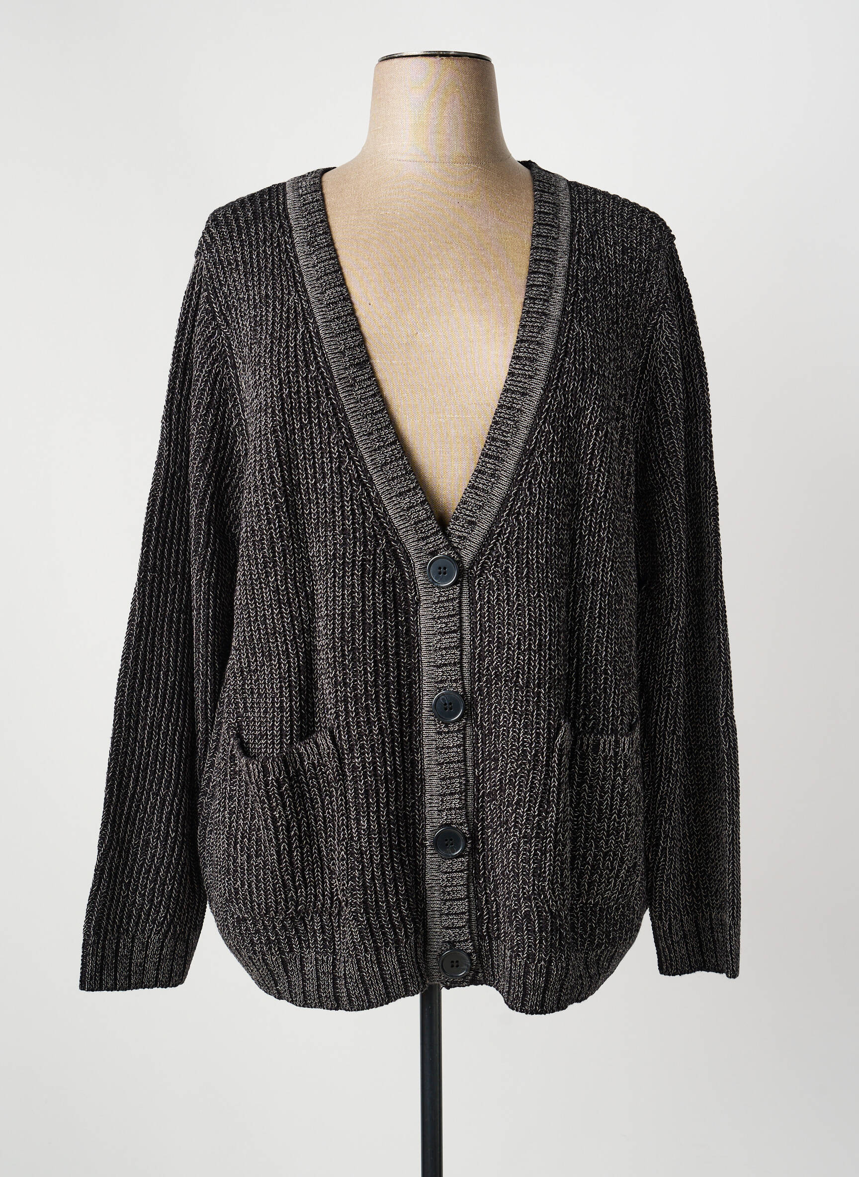 Gilet manches longues fermeture boutonnée sur le devant noir SHEEGO femme