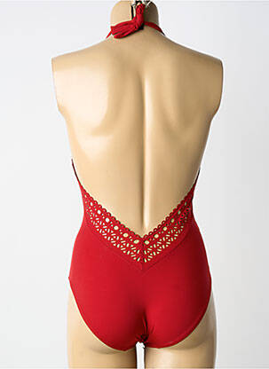 Maillot de bain 1 pièce effet matière satinée haut triangles rouge LISE CHARMEL femme