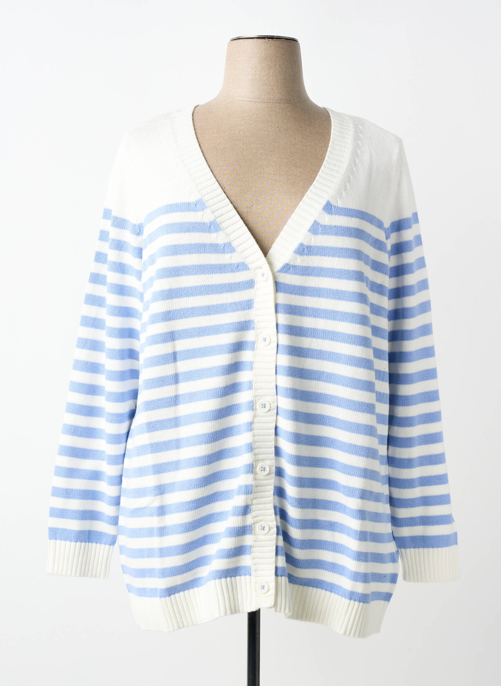 Gilet manches longues fermeture boutonnée sur le devant blanc SHEEGO femme