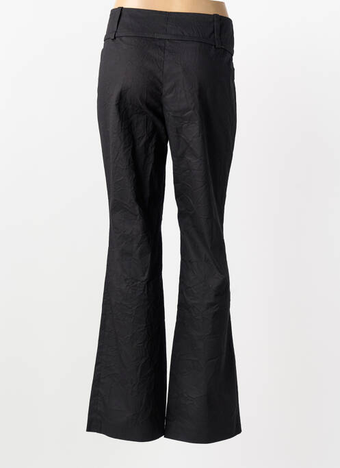 Jean coupe flare coupe droite évasée sur le bas taille normale noir BOSCA femme