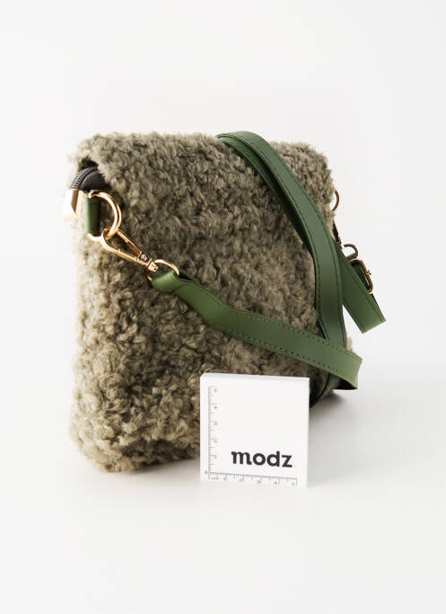 Sac fermeture rabat clipsé forme rectangulaire vert INES DELAURE femme