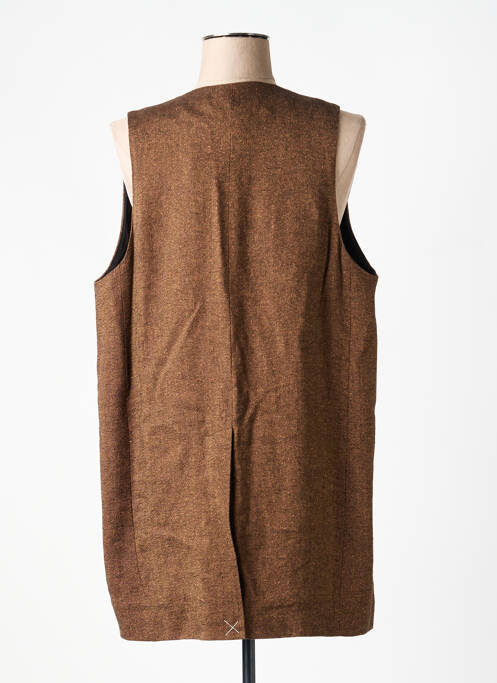 Gilet sans manche fermeture boutonnée sur le devant marron ATTIC AND BARN femme