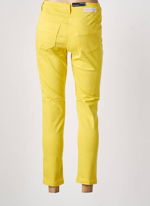 Pantalon 7/8 fermeture zippée sous rabat boutonné jaune BETTY BARCLAY femme