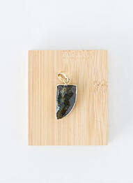 Pendentif matériaux métal or TATA GISELE homme