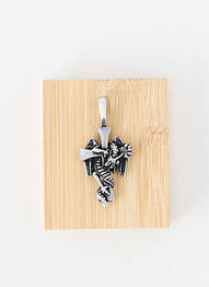 Pendentif matériaux métal argent TATA GISELE homme