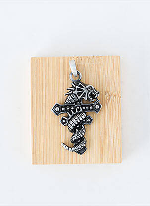 Pendentif matériaux métal argent TATA GISELE homme