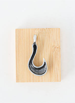 Pendentif matériaux métal argent TATA GISELE homme