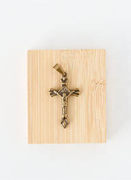 Pendentif matériaux métal or TATA GISELE homme