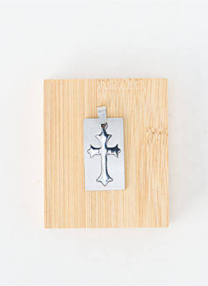 Pendentif matériaux métal argent TATA GISELE homme