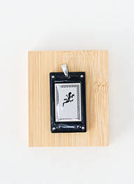 Pendentif matériaux métal argent TATA GISELE homme