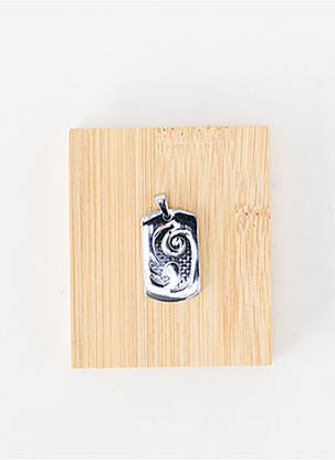Pendentif matériaux métal argent TATA GISELE homme