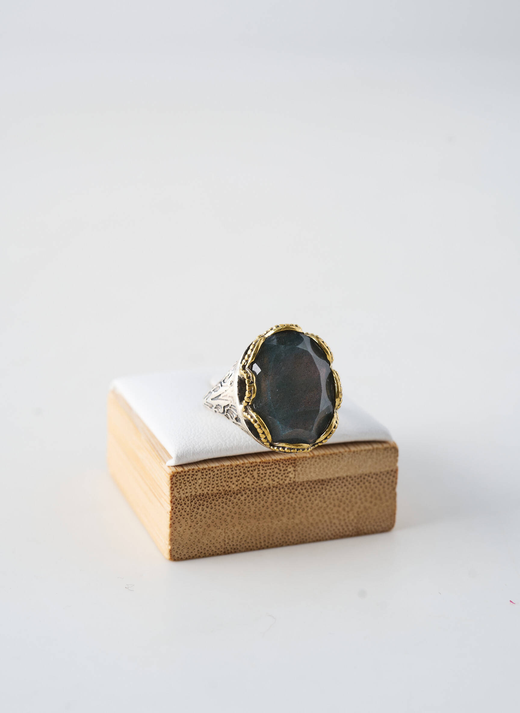 Bague ornement pierre bleu CANYON femme