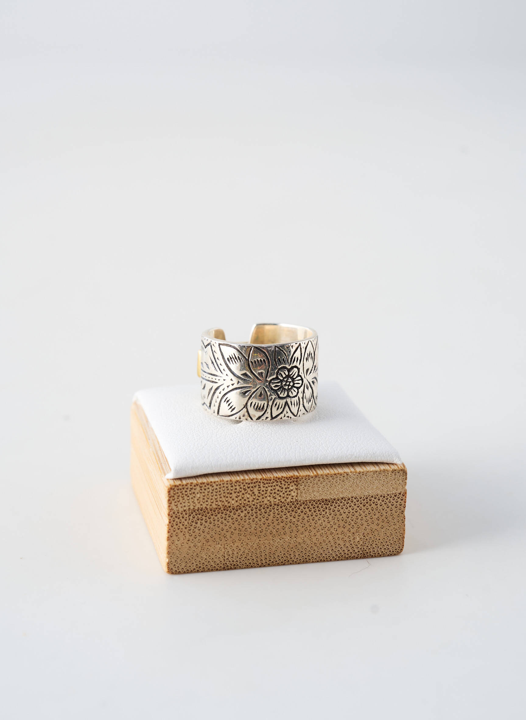 Bague ornement pierre vert CANYON femme