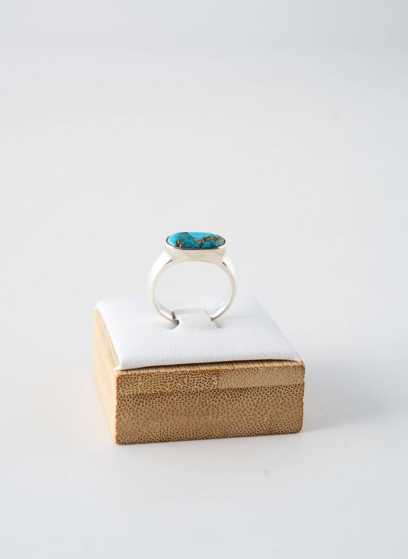 Bague ornement pierre bleu CANYON femme