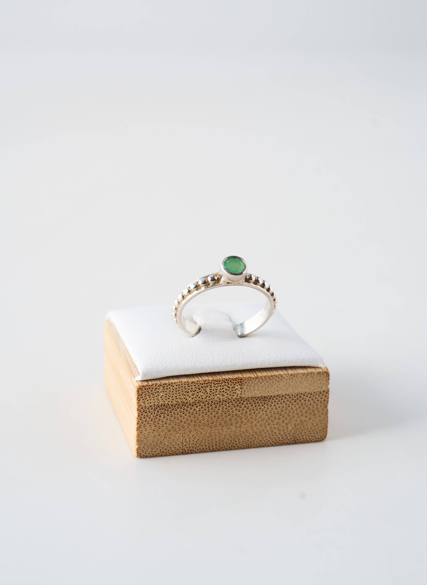 Bague ornement pierre vert CANYON femme