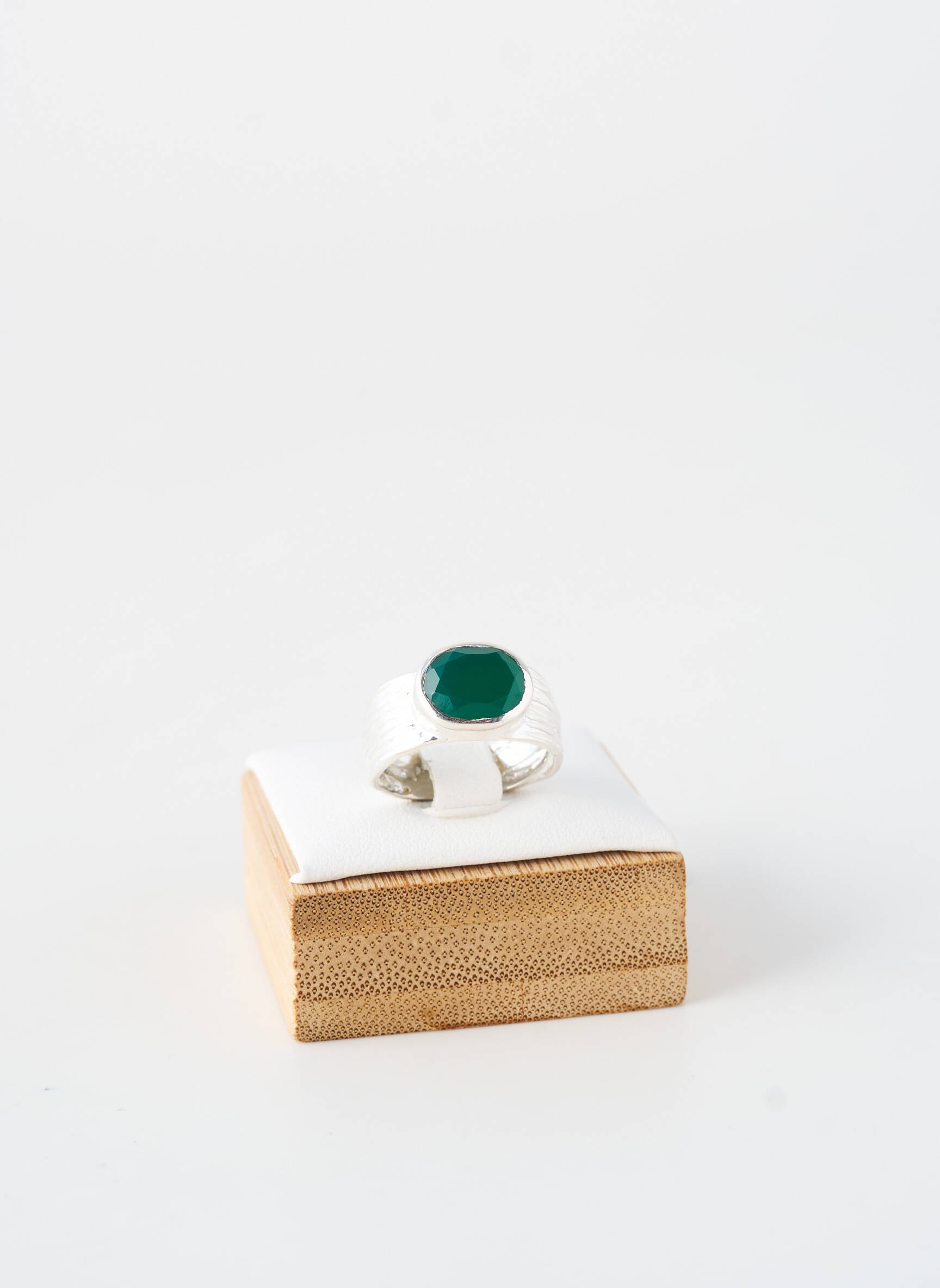 Bague ornement pierre vert CANYON femme