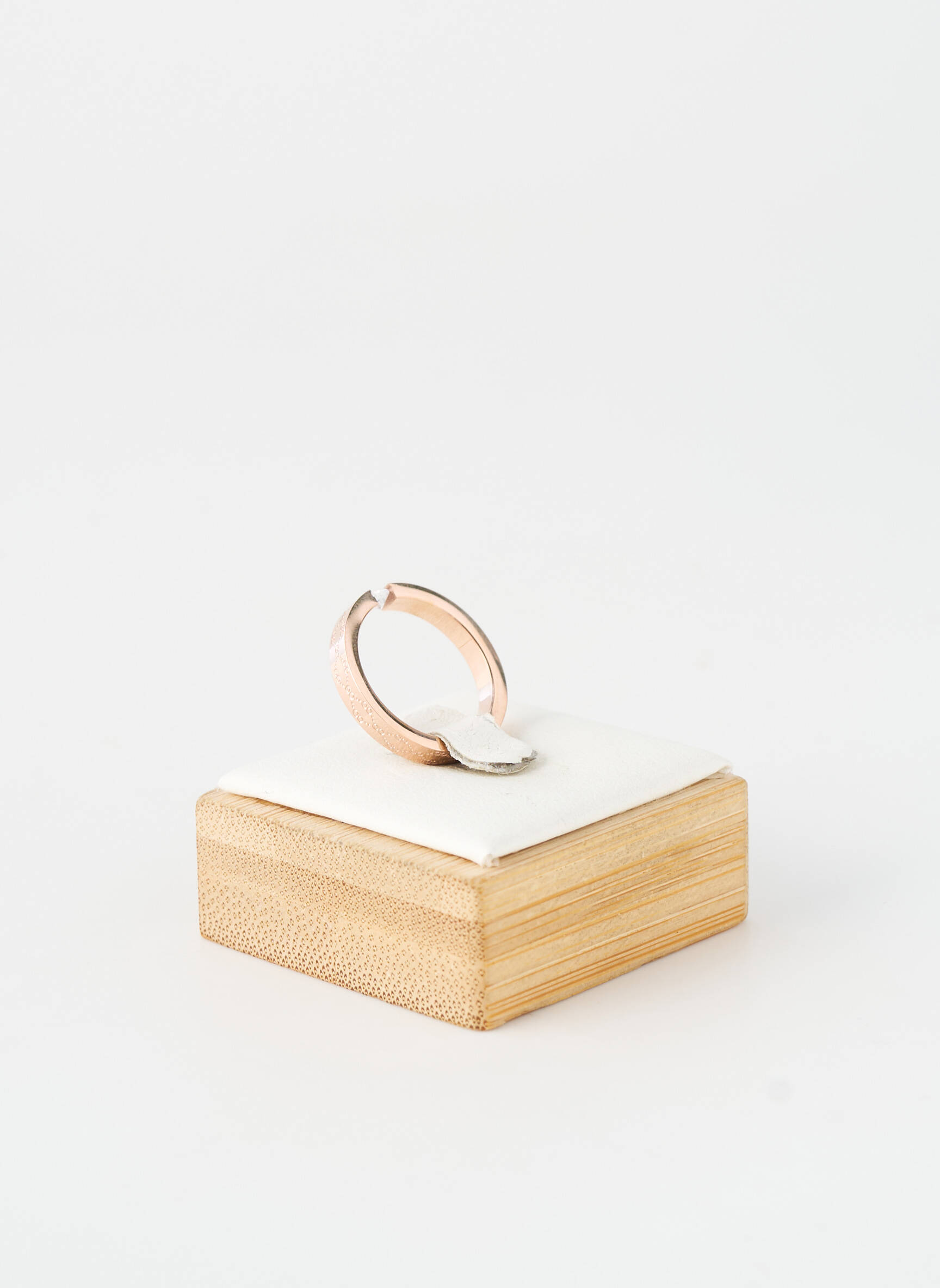 Bague ornement oxyde de zirconium rose TATA GISELE femme