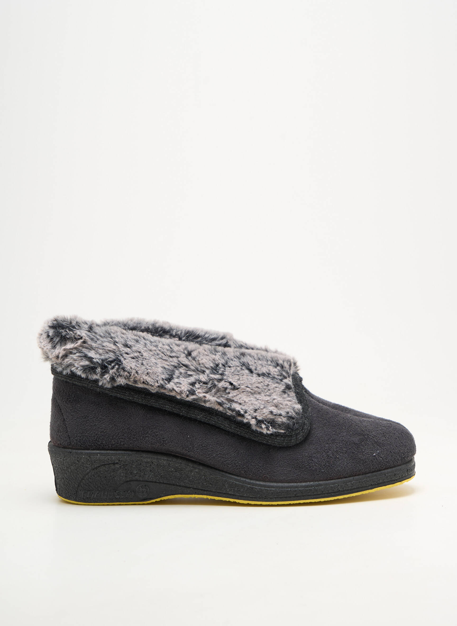 Chaussons/pantoufles semi compensé talon plat jusqu'à 3cm gris EMANUELA femme