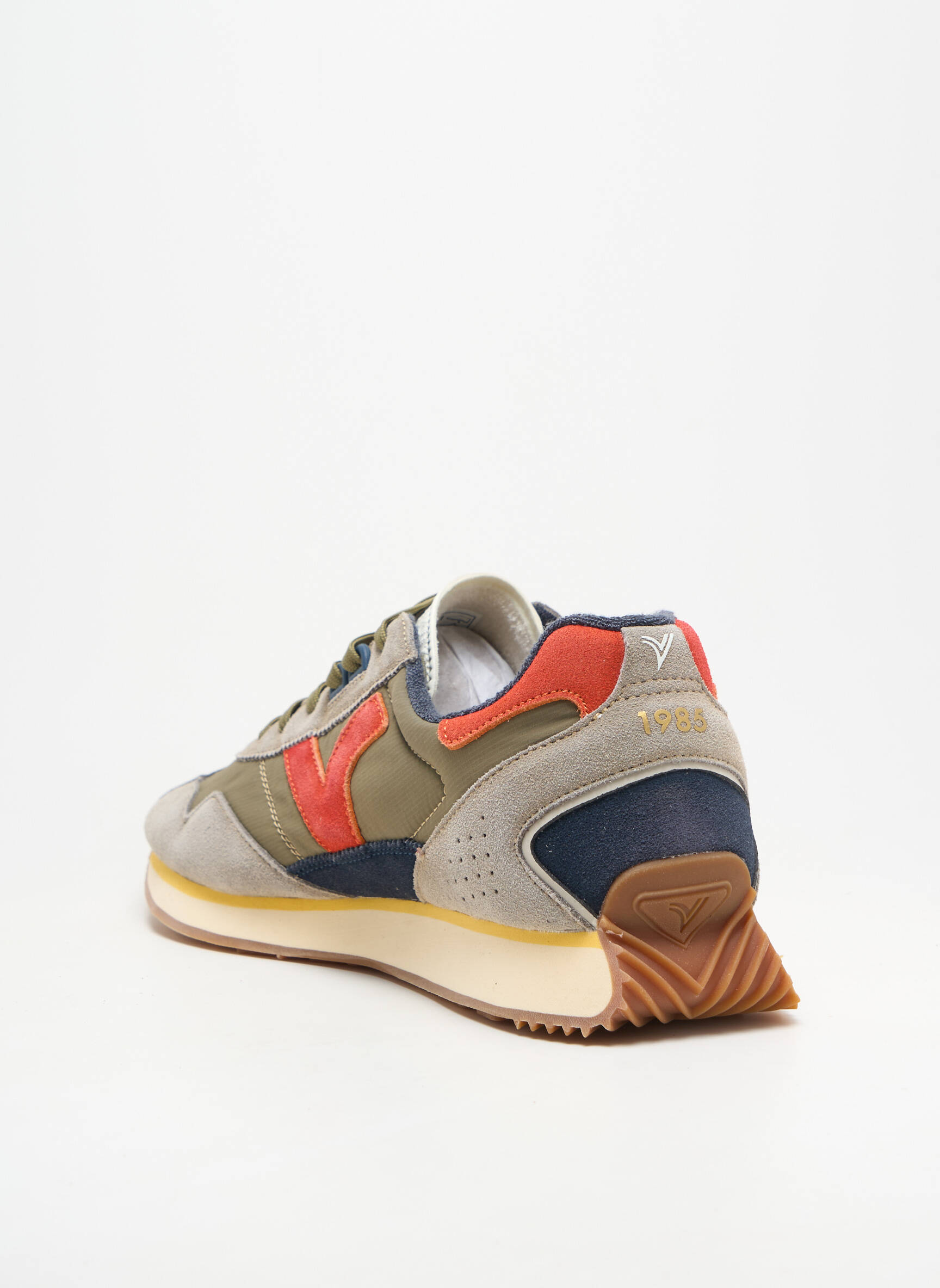 Baskets bout rond bout rond gris VICTORIA homme
