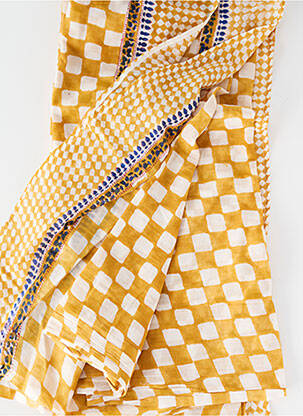 Foulard légère et transparente jaune C'EST BEAU LA VIE femme