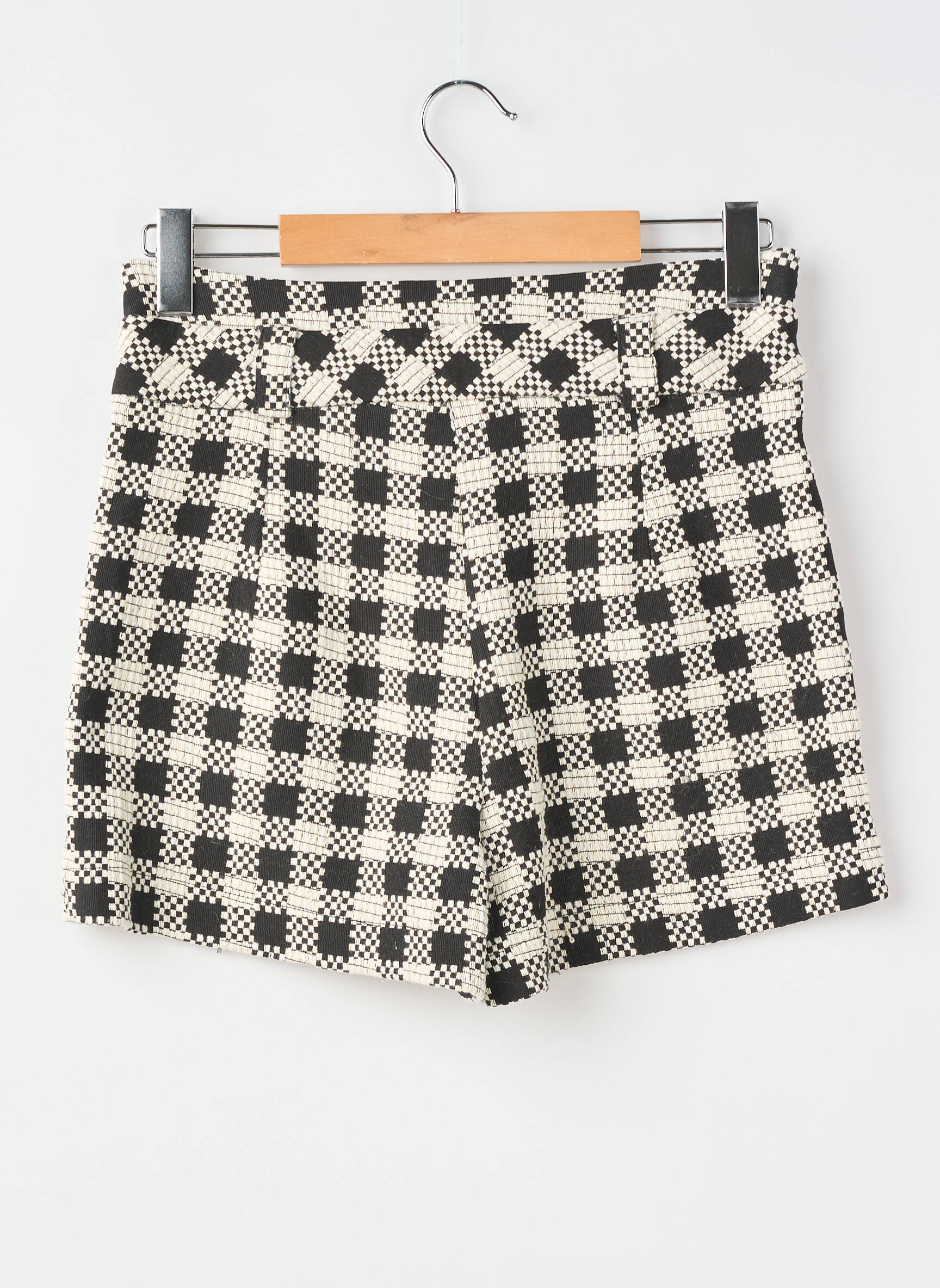 Short fermeture zippée sous rabat boutonné taille normale noir LENNY B femme