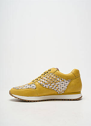 Baskets bout rond talon plat jusqu'à 3cm jaune CARMELA femme