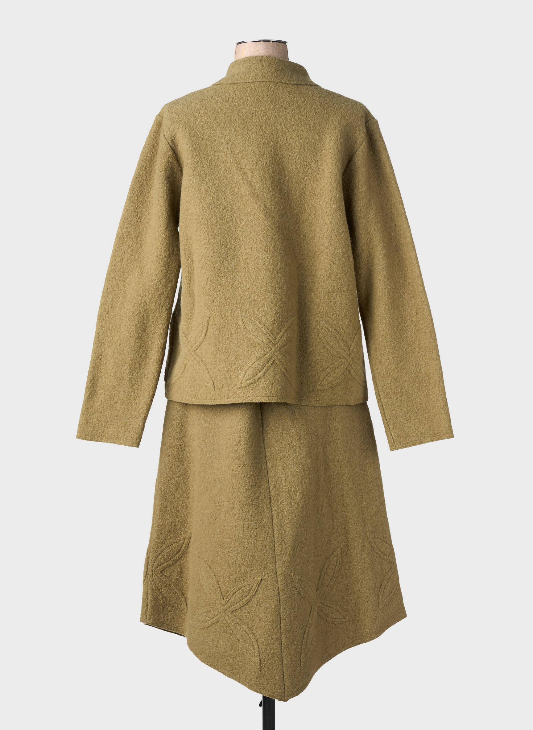 Ensemble jupe fermeture boutonnée sur le devant vert KATMAI femme