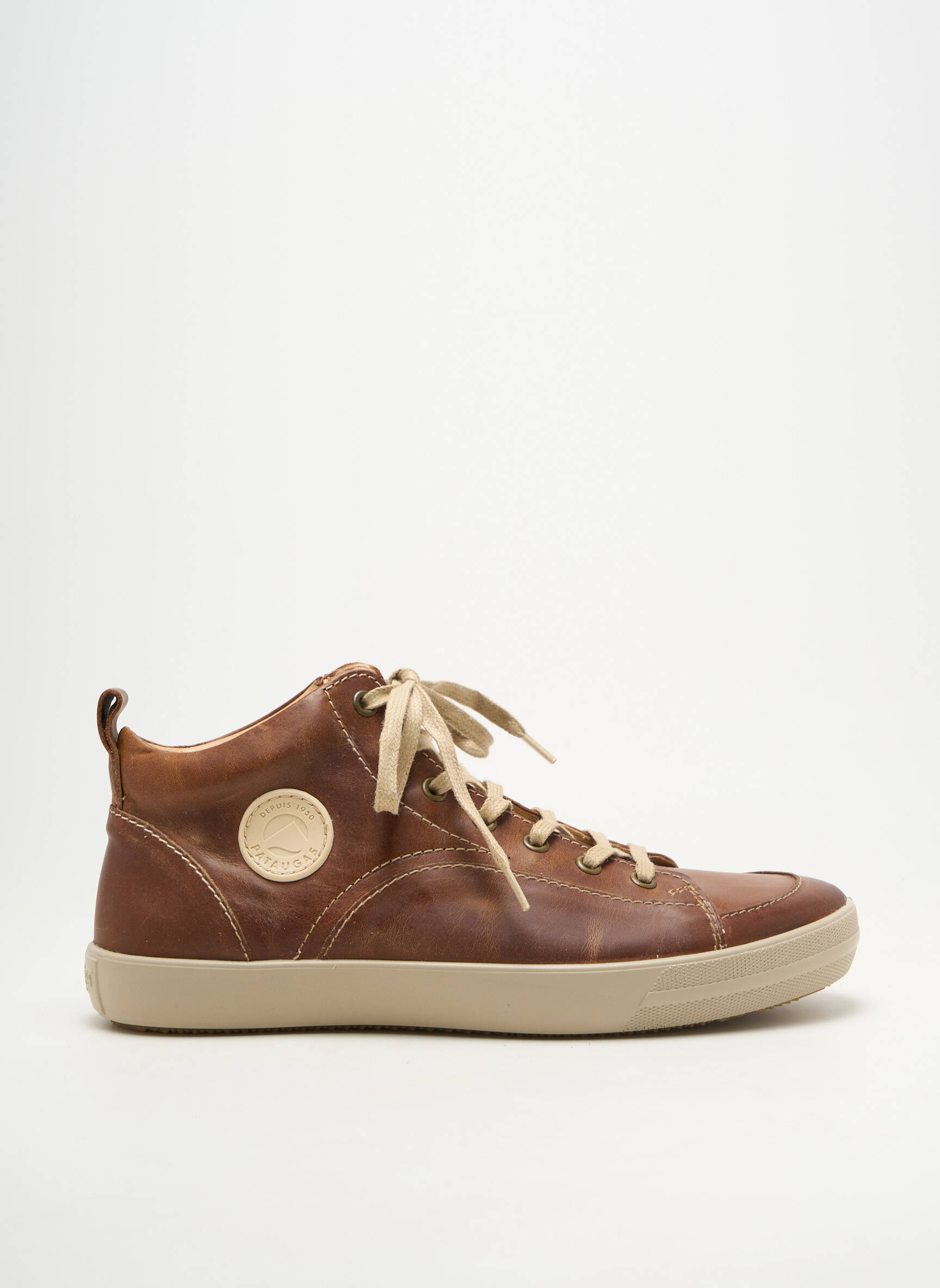 Baskets matière lisse bout rond marron clair PATAUGAS homme