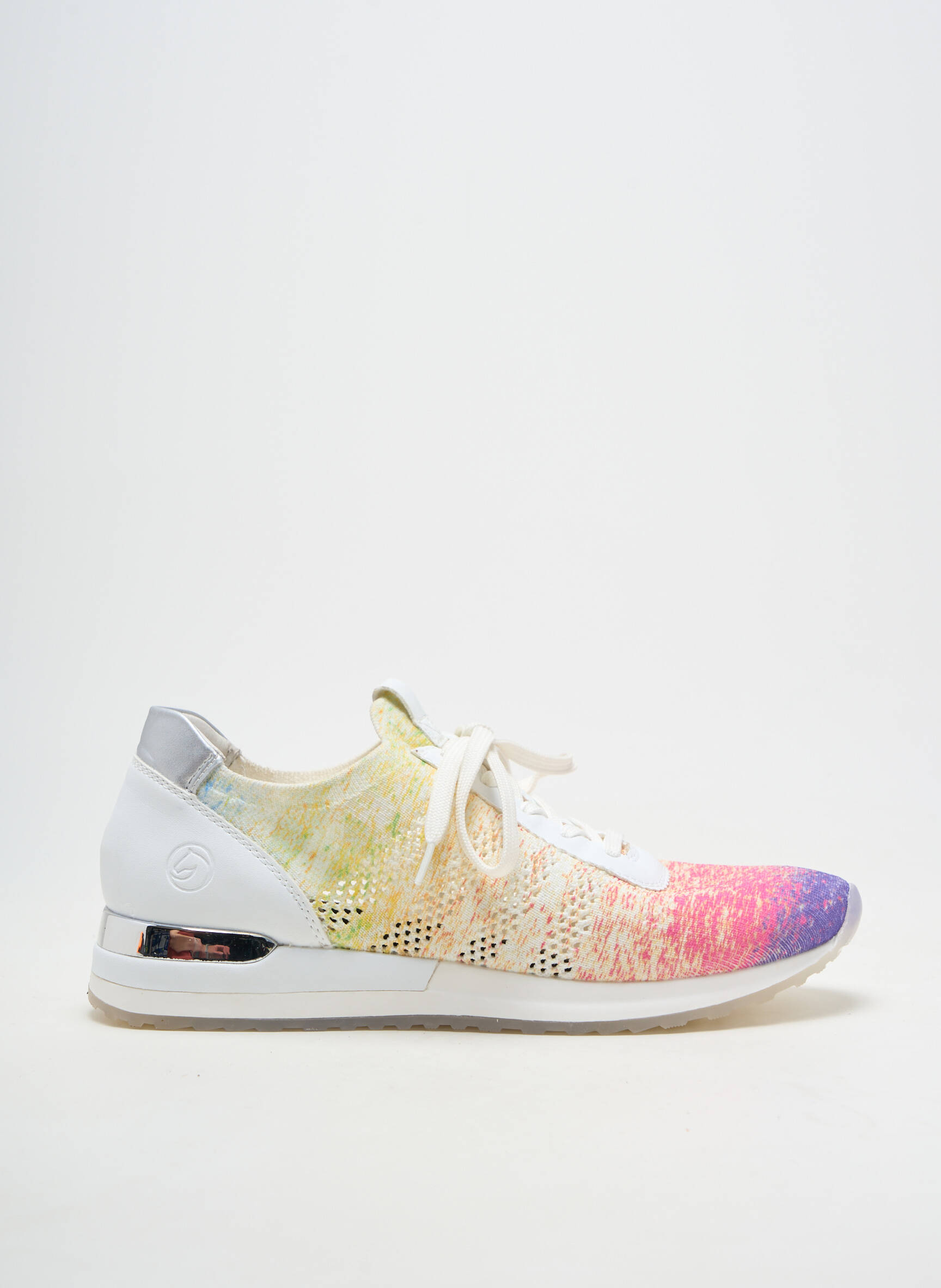 Baskets bout rond talon plat jusqu'à 3cm blanc REMONTE femme
