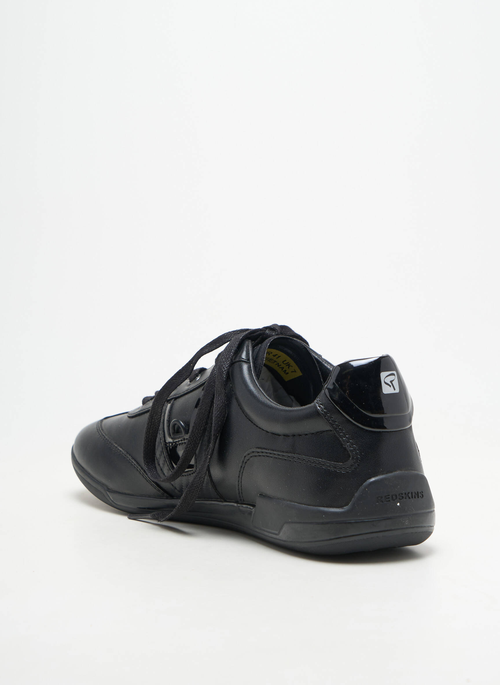Baskets matière lisse bout rond noir REDSKINS homme