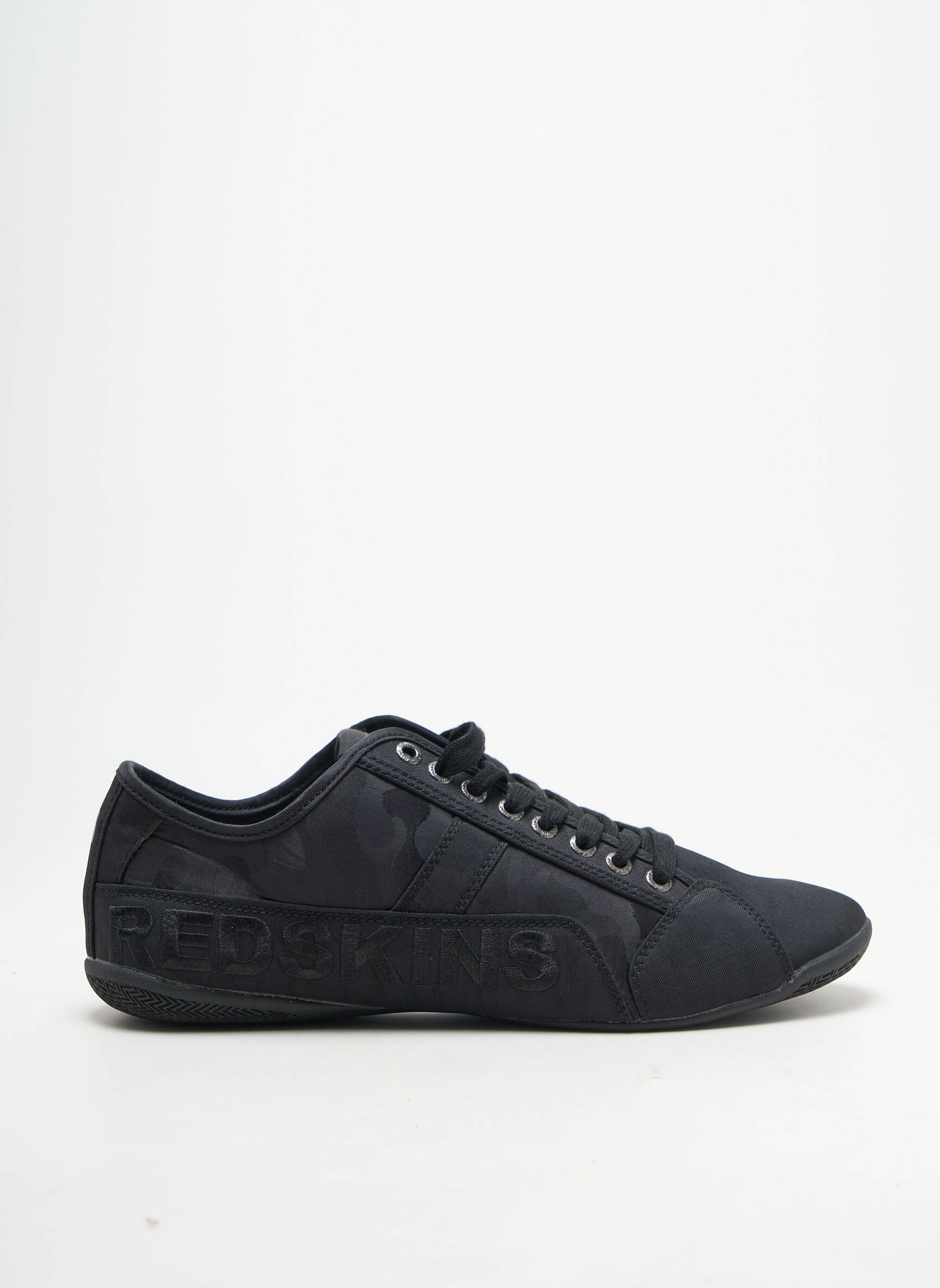 Baskets matière lisse bout rond noir REDSKINS homme