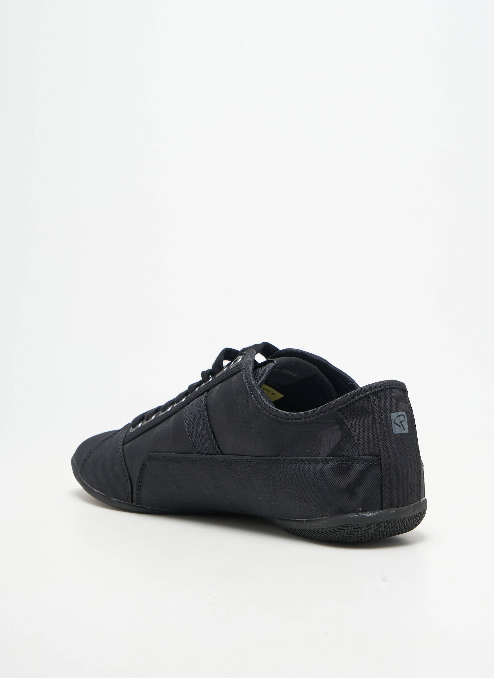 Baskets matière lisse bout rond noir REDSKINS homme