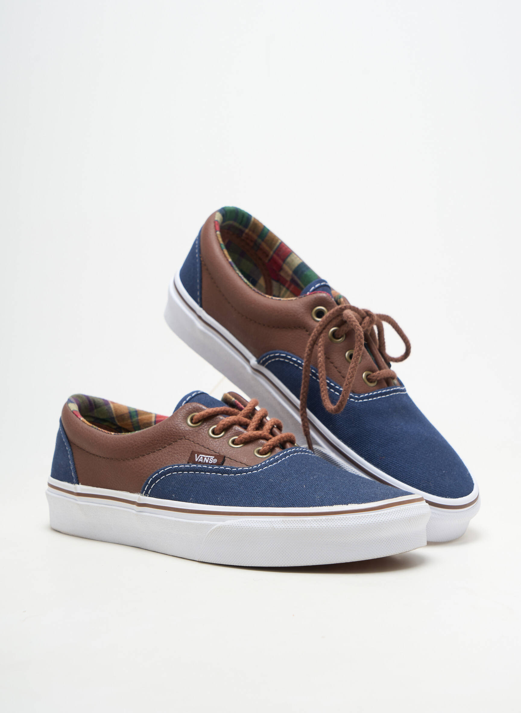 Baskets bout rond bout rond marron VANS homme