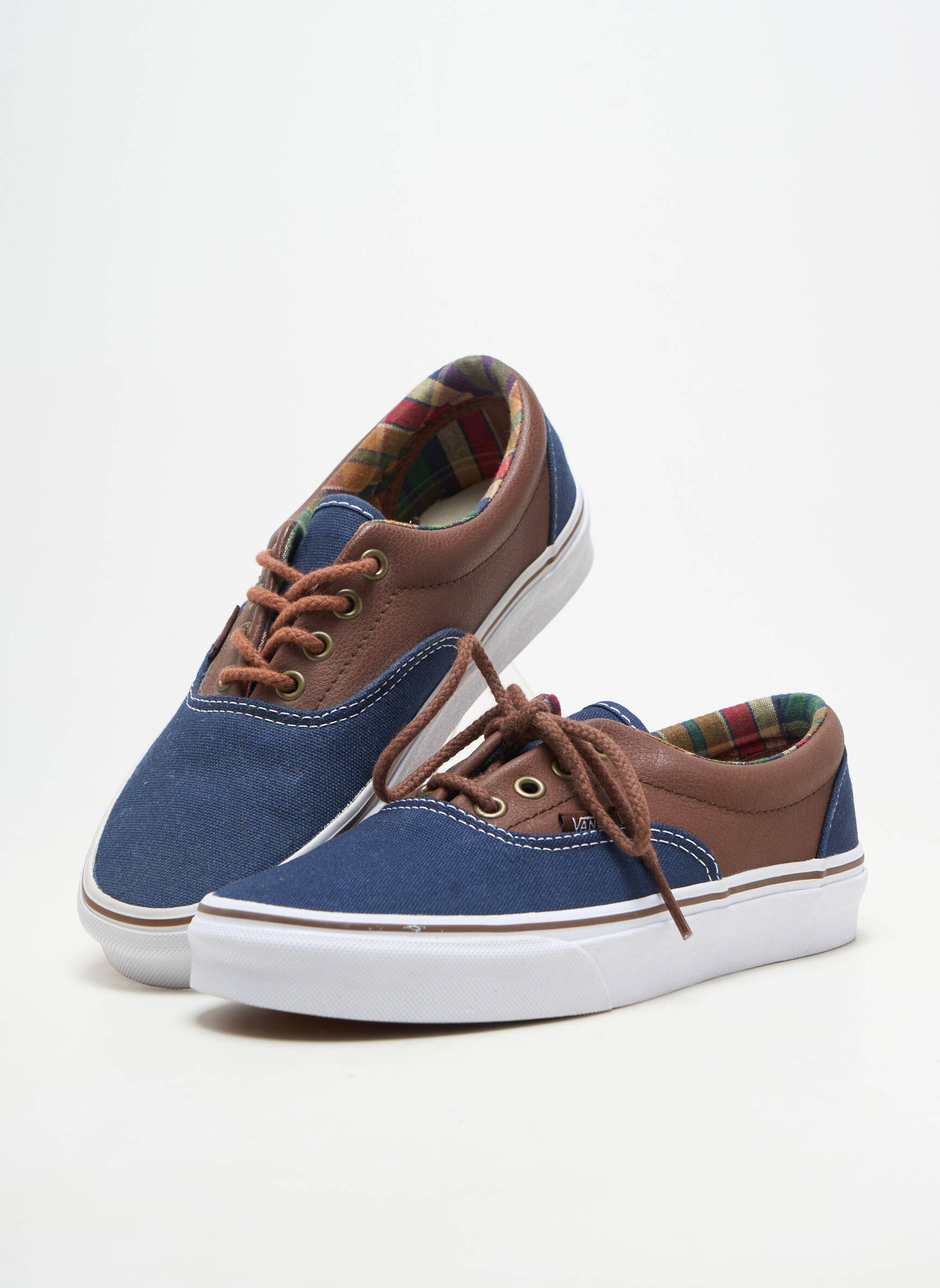 Baskets bout rond bout rond marron VANS homme