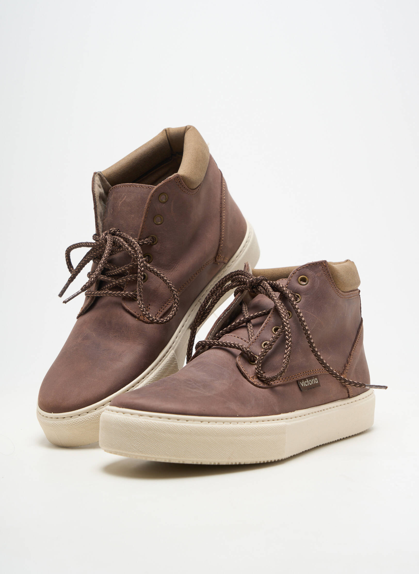 Baskets matière lisse bout rond marron VICTORIA homme