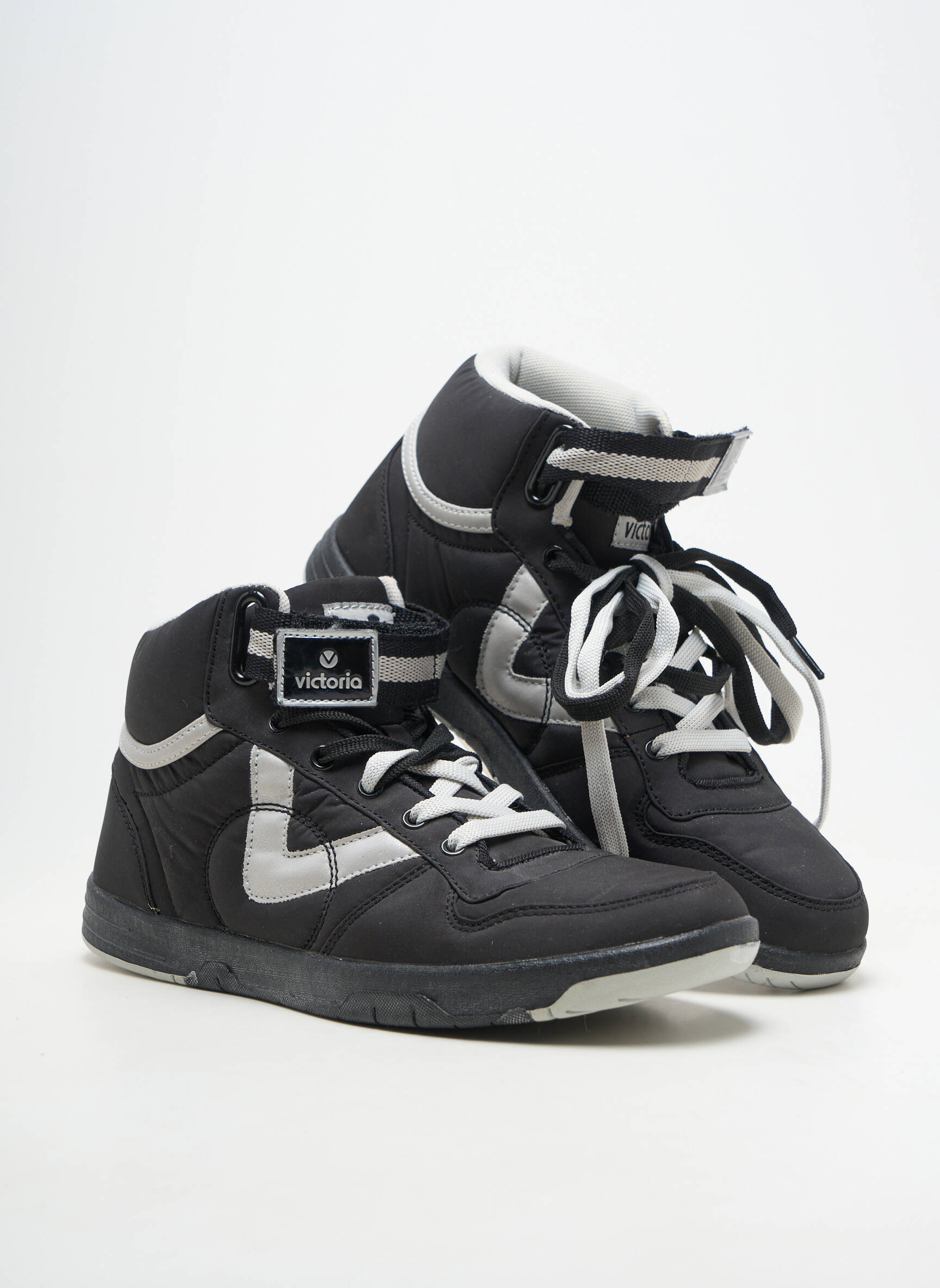 Baskets bout rond bout rond noir VICTORIA homme