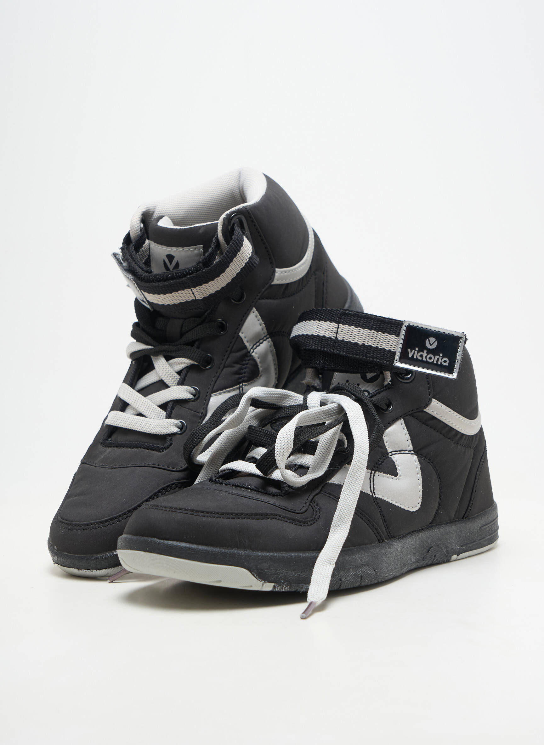 Baskets bout rond bout rond noir VICTORIA homme