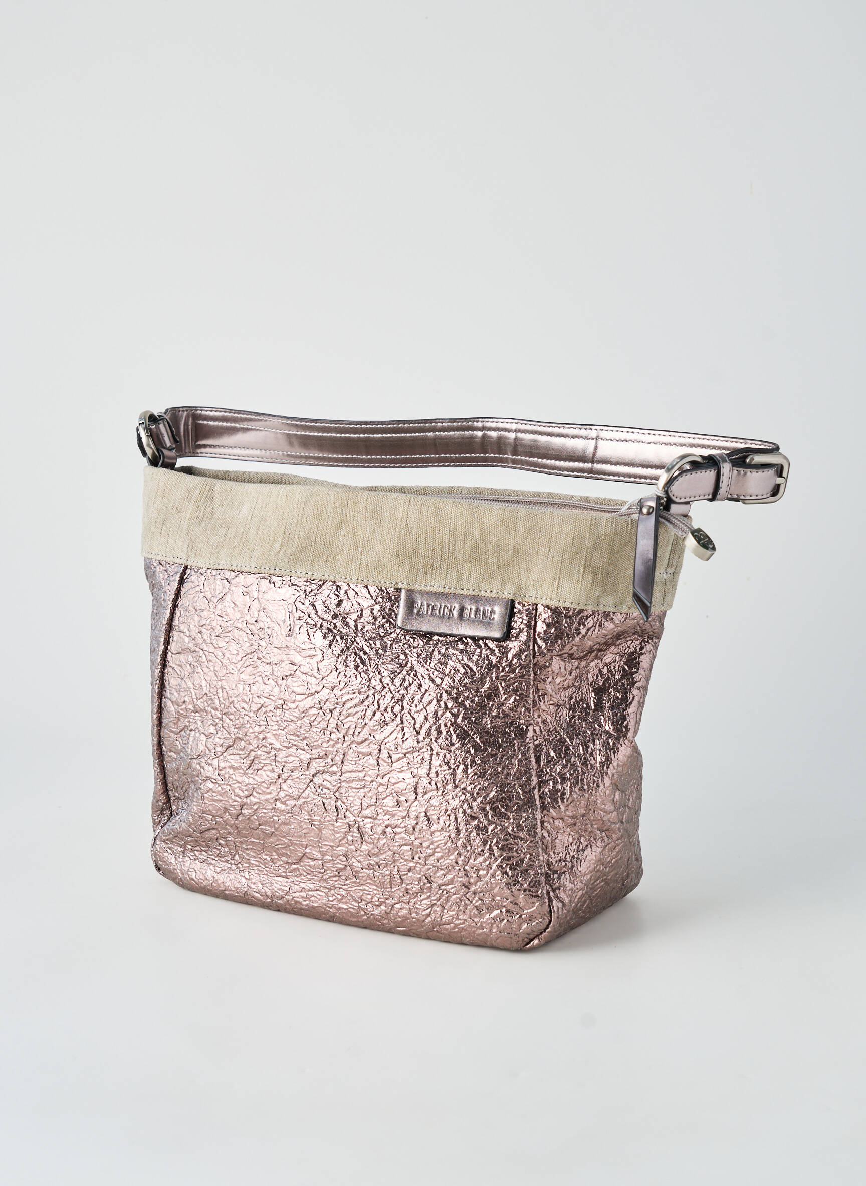 Sac fermeture zippée forme rectangulaire argent PATRICK BLANC femme