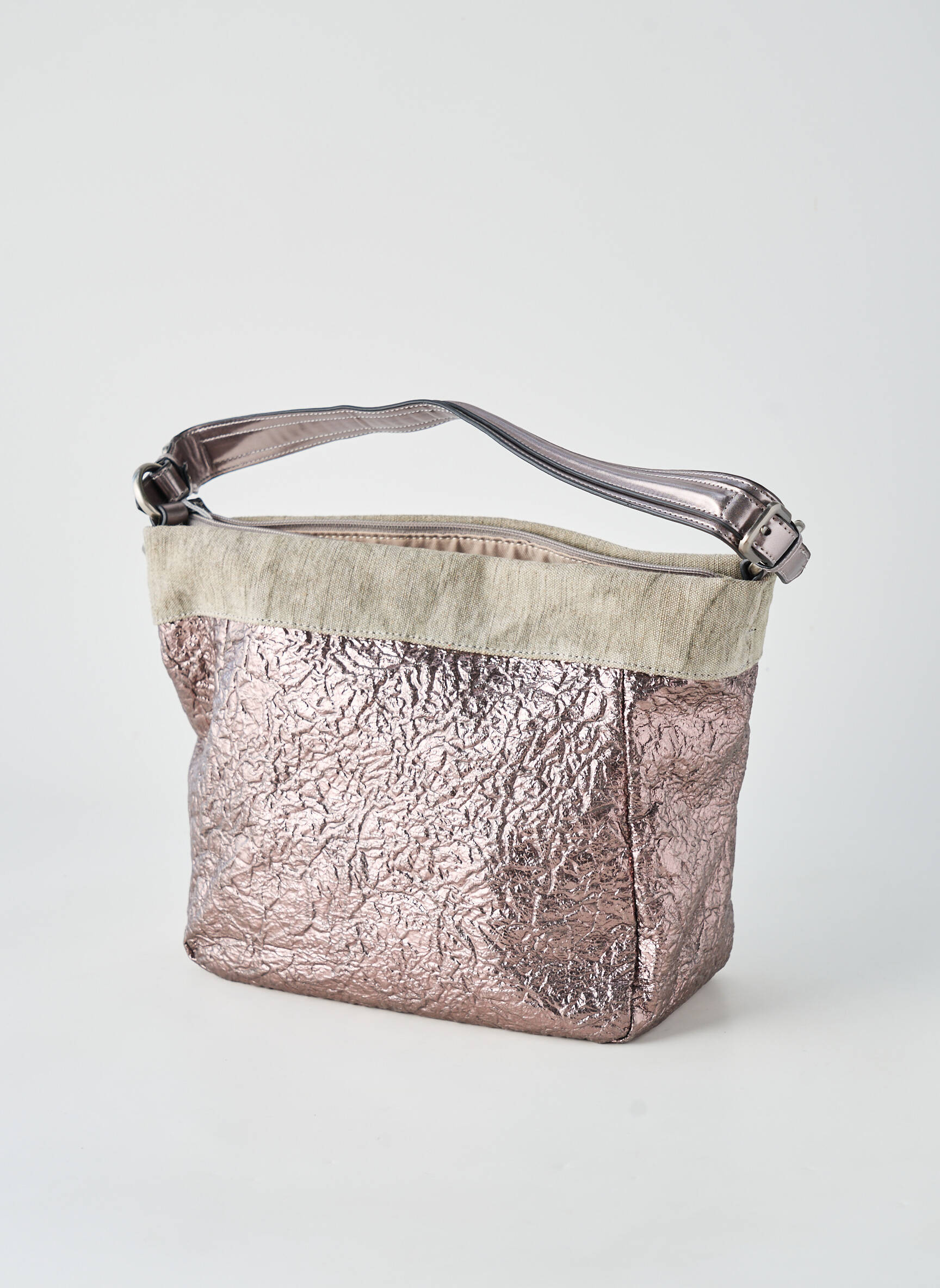 Sac fermeture zippée forme rectangulaire argent PATRICK BLANC femme