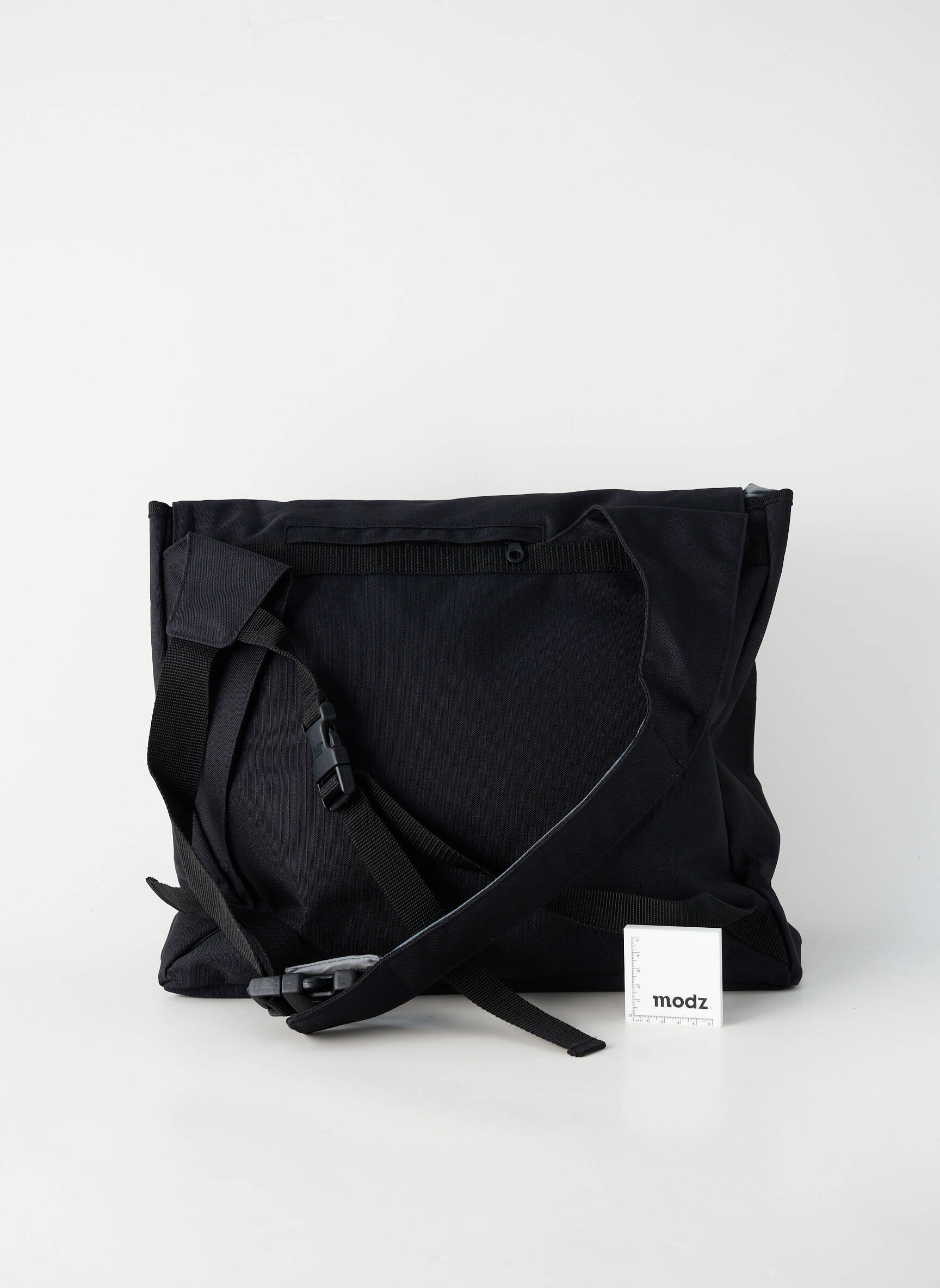 Sac coutures renforcées noir CAT homme