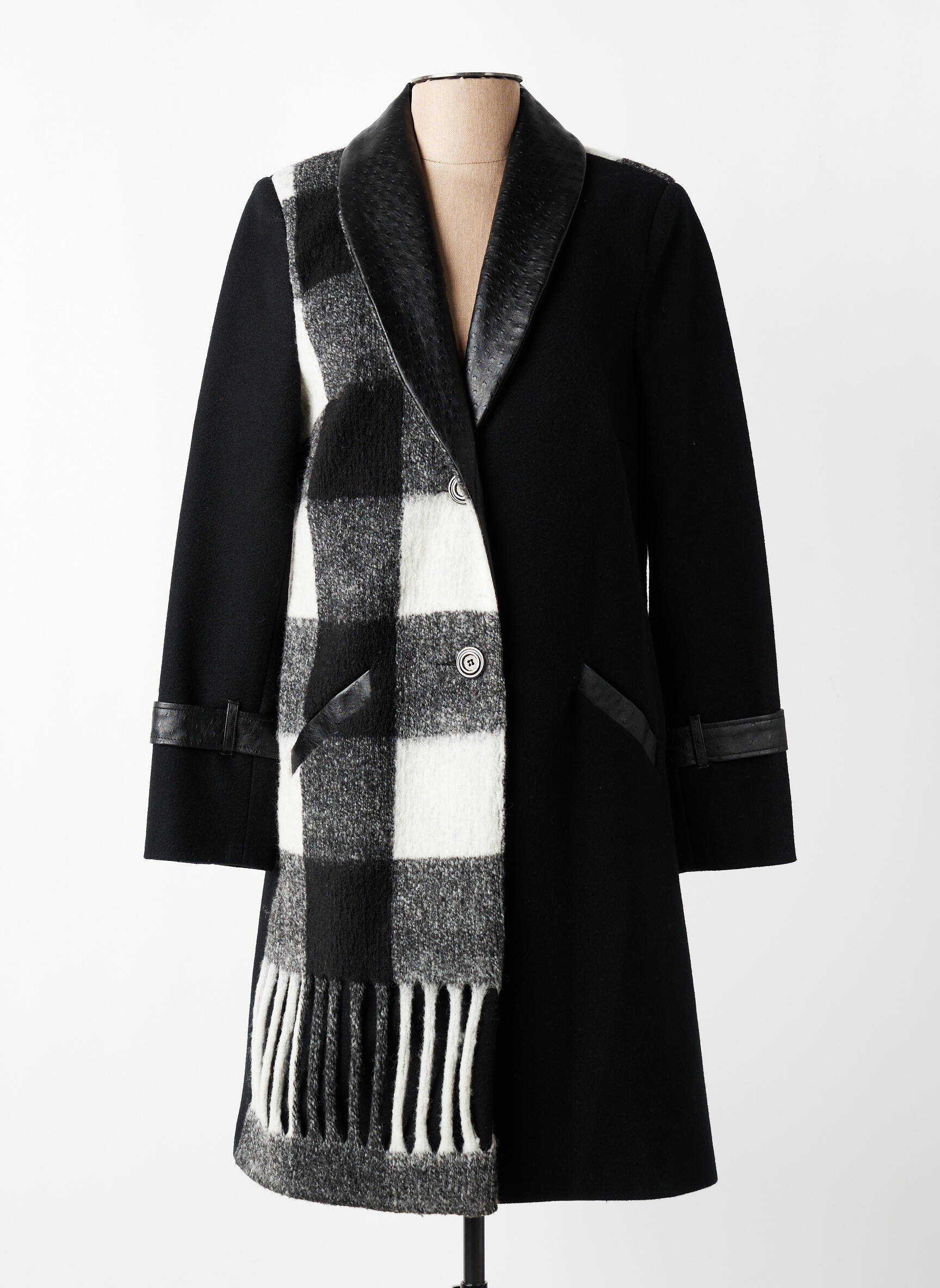 Manteau long coupe cintrée noir MERI & ESCA femme