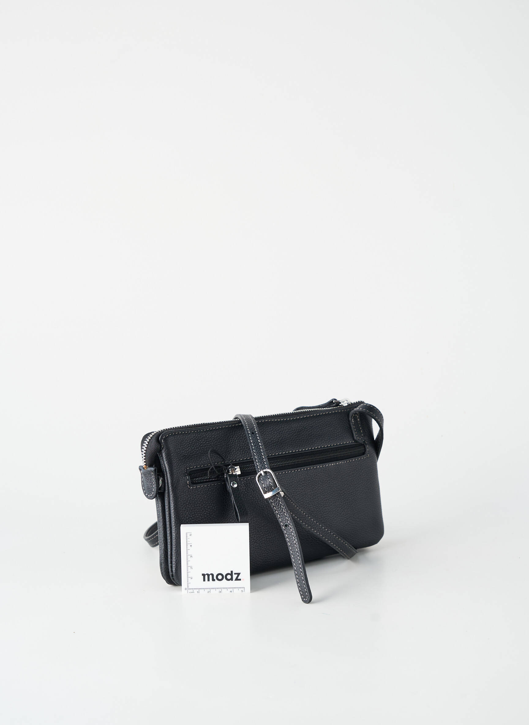 Sac fermeture zippée forme rectangulaire noir KATANA femme