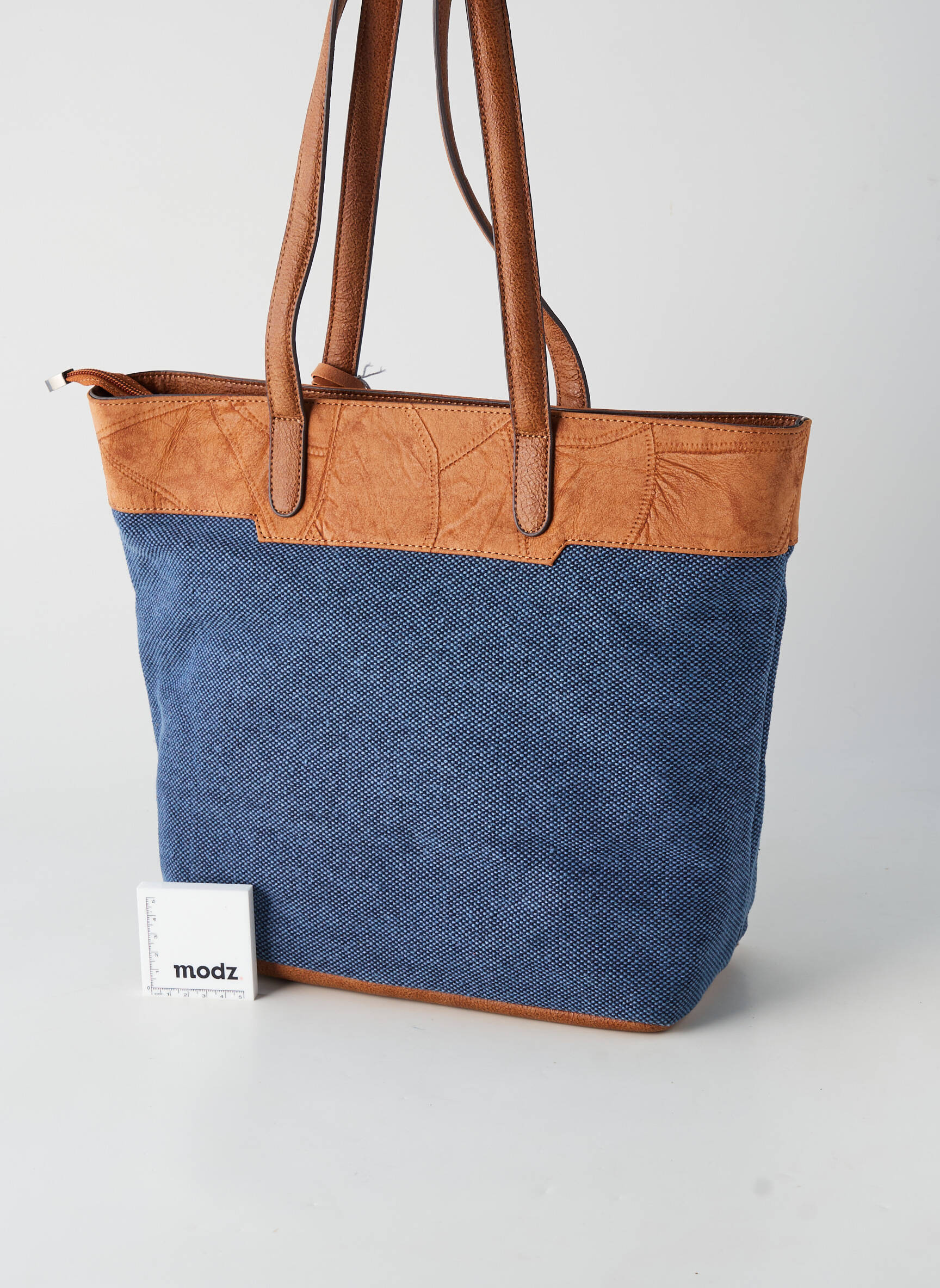 Sac fermeture zippée forme rectangulaire bleu PATRICK BLANC femme