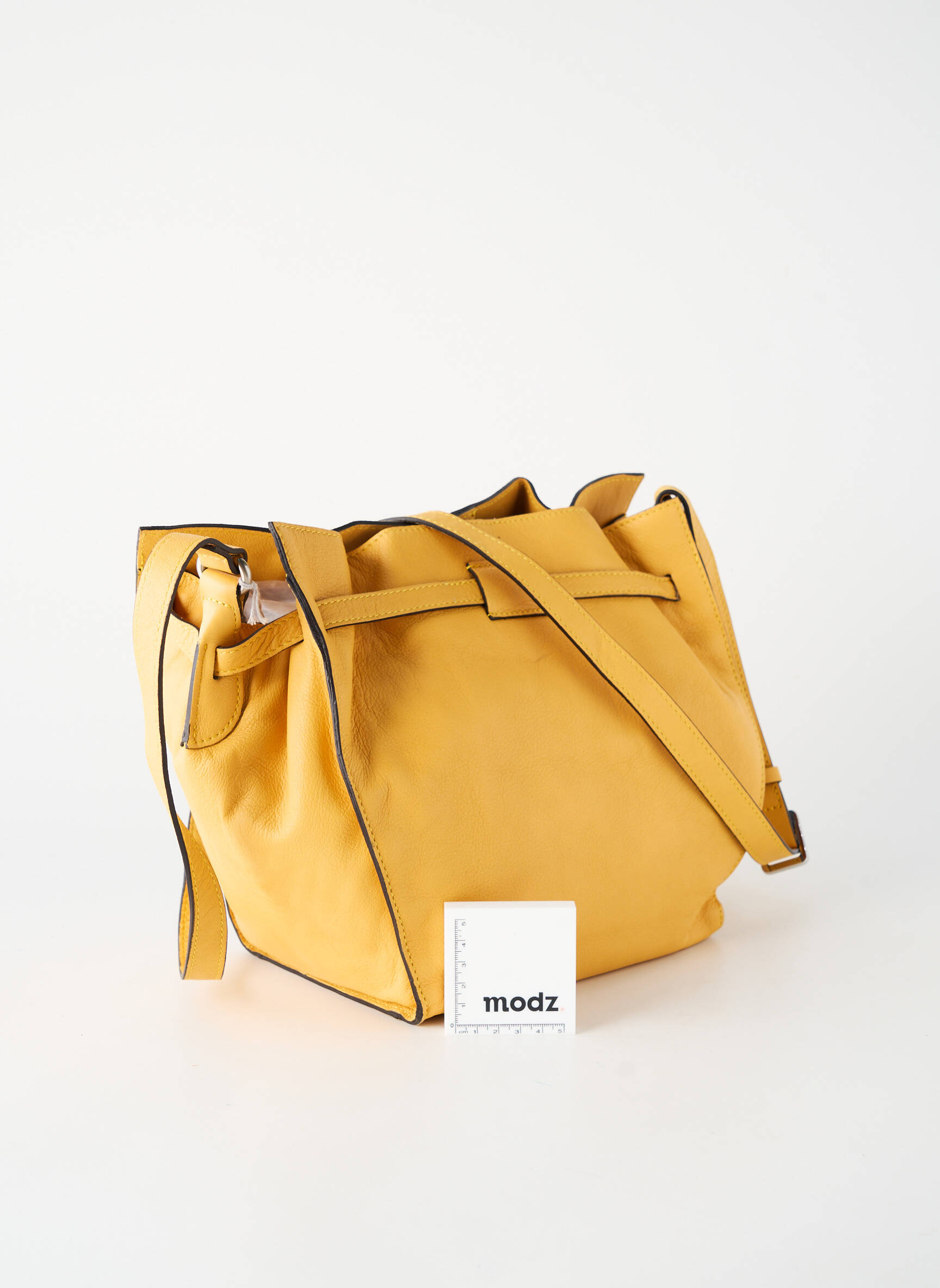 Sac cuir grainé forme rectangulaire jaune PATRICK BLANC femme